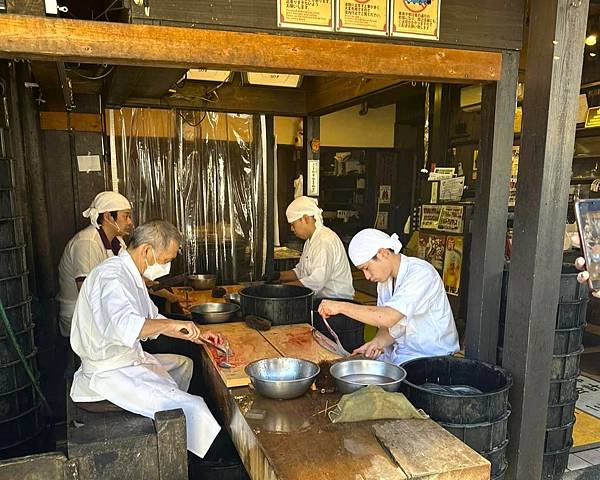 【成田山新勝寺w表參道】吃美食.逛古寺-川豊鰻魚飯.成田山公