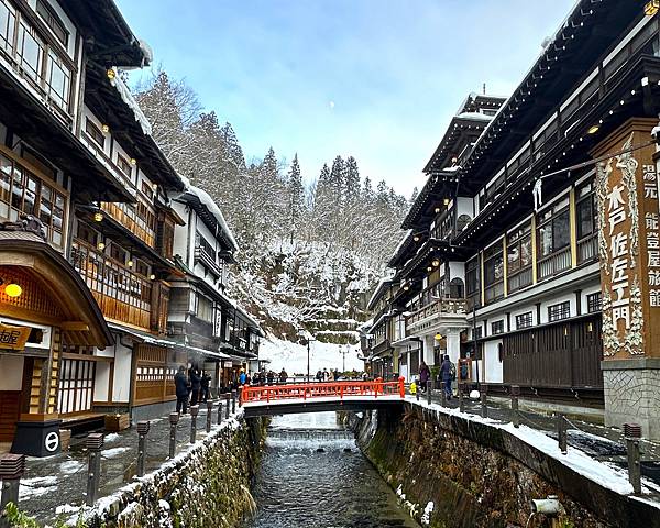 東北賞雪行>十和田湖.現代美術館.銀山溫泉.青森屋.乃之風.