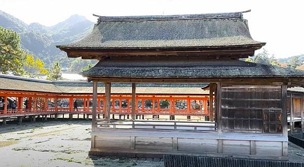 廣島必遊→日本三景之一『國寶.嚴島神社』+ 必吃美食牡蠣屋