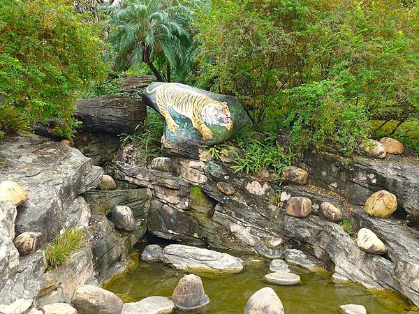 訪友吃喝ing【千燈湖公園.燈湖西街.礌崗公園】岭南逸品.桂