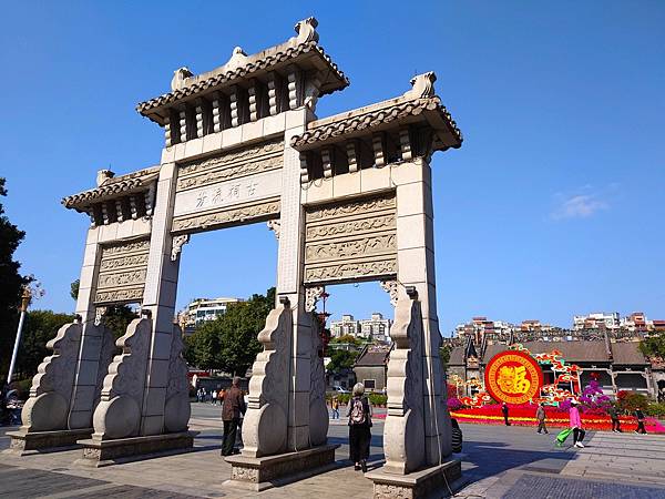 廣州市區散策【上下九.陳家祠.北京路.大佛寺】年年順景早午餐