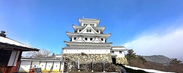 【追雪.賞雪.看看合掌造】走走郡上八幡城.兼六園.永平寺.金