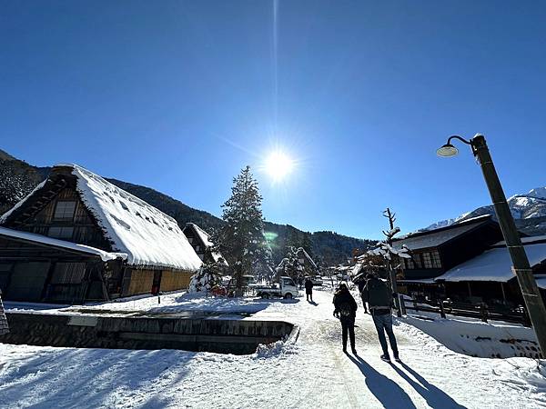 【追雪.賞雪.看看合掌造】走走郡上八幡城.兼六園.永平寺.金