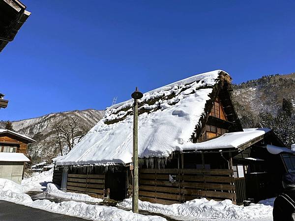 【追雪.賞雪.看看合掌造】走走郡上八幡城.兼六園.永平寺.金