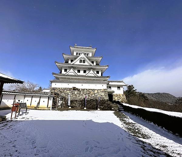 【追雪.賞雪.看看合掌造】走走郡上八幡城.兼六園.永平寺.金