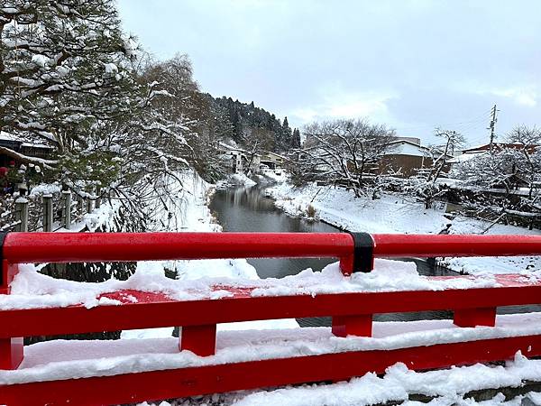 【追雪.賞雪.看看合掌造】走走郡上八幡城.兼六園.永平寺.金