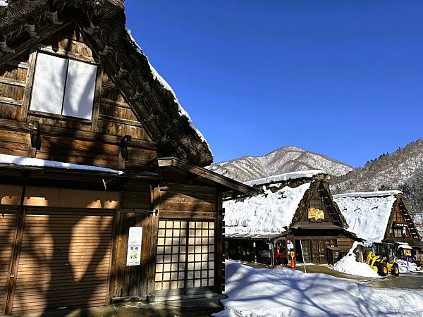 【追雪.賞雪.看看合掌造】走走郡上八幡城.兼六園.永平寺.金