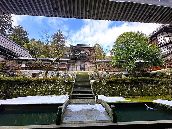 【追雪.賞雪.看看合掌造】走走郡上八幡城.兼六園.永平寺.金