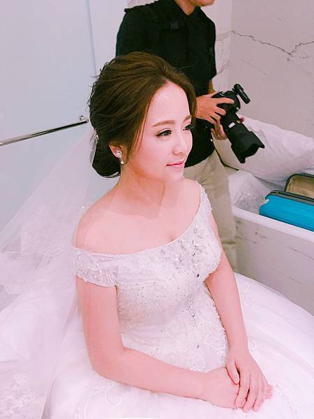 白紗 (3).jpg 白紗 (3).jpg