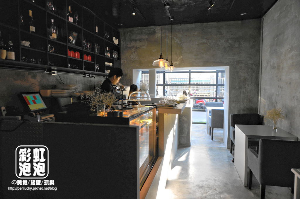 5.偷偷-內部空間.jpg 5.偷偷-內部空間.jpg