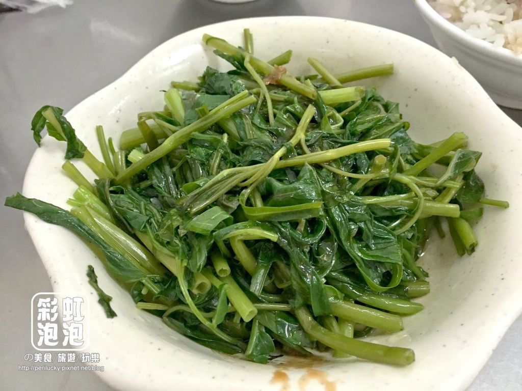 9.魚市場爌肉飯-燙青菜.jpeg
