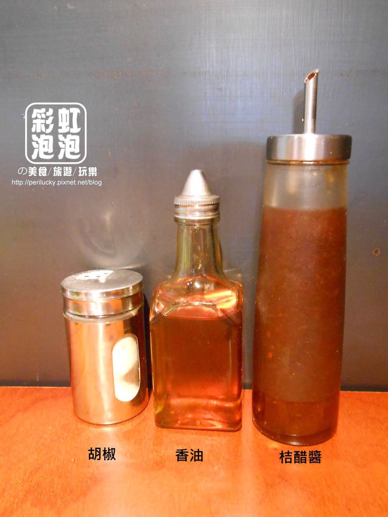 14.菜豚屋台中精誠店-醬料.jpg 14.菜豚屋台中精誠店-醬料.jpg