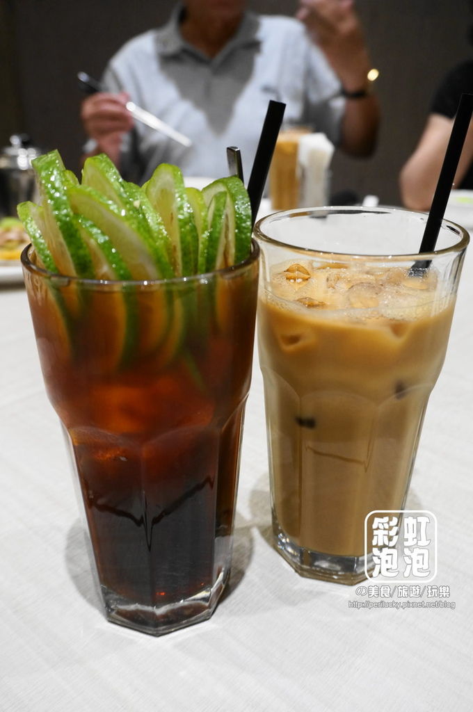 7.銅鑼灣文記港式飲茶餐廳-文記招牌凍檸茶、絲襪奶茶.jpg