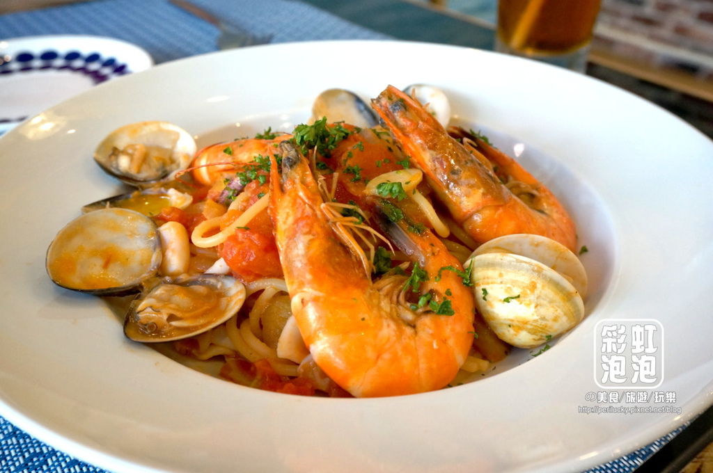 01. K%26;M Bistro Tapas-海鮮蕃茄義大利麵.jpg 01. K%26;M Bistro Tapas-海鮮蕃茄義大利麵.jpg