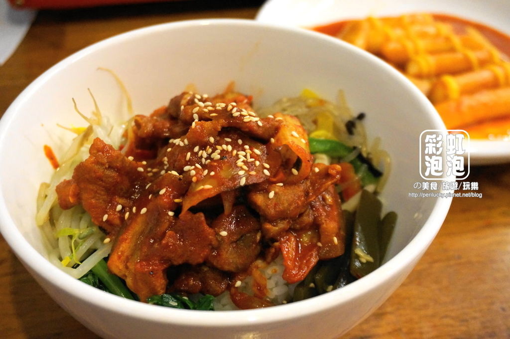 1.東東杯飯-辣炒厚片五花豬肉飯.jpg 1.東東杯飯-辣炒厚片五花豬肉飯.jpg