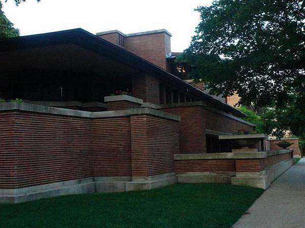 U of Chicago-The Robie House of Frank Lloyd Wright