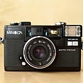 Minolta Hi-Matic AF2 正視圖