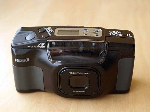 Ricoh TF-900 zoom