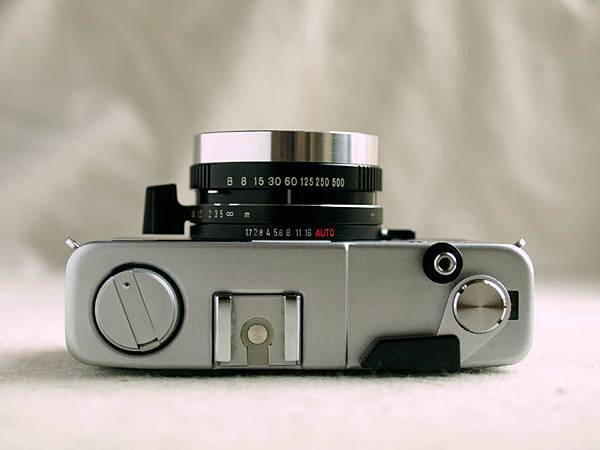 minolta HI-MATIC 7sII_10.jpg