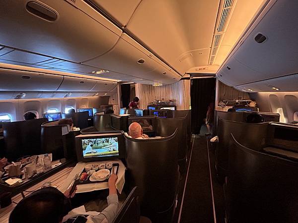 20240515 CI61 中華航空商務艙 台北-法蘭克福