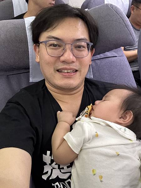 20240804 國籍航空最爛商務艙 華航波音737-800 20240804 國籍航空最爛商務艙 華航波音737-800