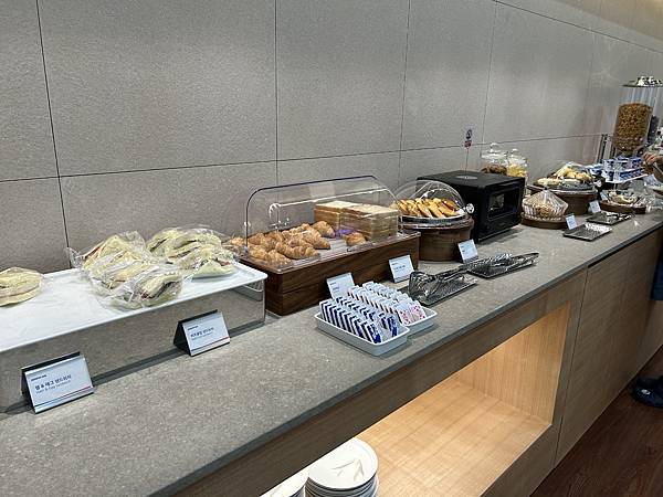 20240804 國籍航空最爛商務艙 華航波音737-800 20240804 國籍航空最爛商務艙 華航波音737-800