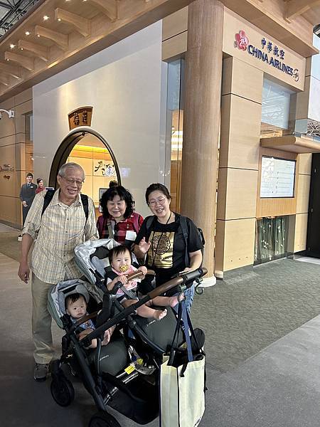 [分享] 華航A350商務艙 台北-奧克蘭 +A350經濟艙