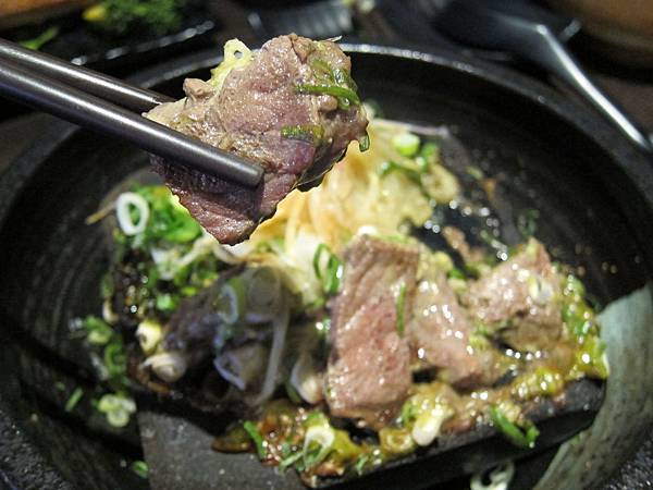 夾石燒黑牛..JPG 夾石燒黑牛..JPG