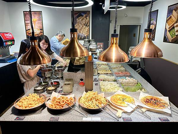 =台北市萬華區=【甩鍋雞】韓國超人氣名店插旗西門町,7種炒雞 =台北市萬華區=【甩鍋雞】韓國超人氣名店插旗西門町,7種炒雞