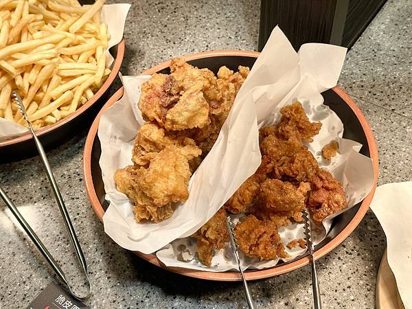 =台北市萬華區=【甩鍋雞】韓國超人氣名店插旗西門町,7種炒雞 =台北市萬華區=【甩鍋雞】韓國超人氣名店插旗西門町,7種炒雞