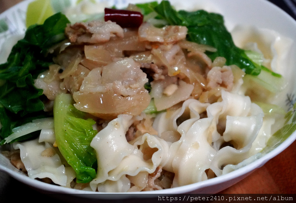 東北之家酸菜白肉鍋｜酸菜豬五花拌麵 (7).JPG