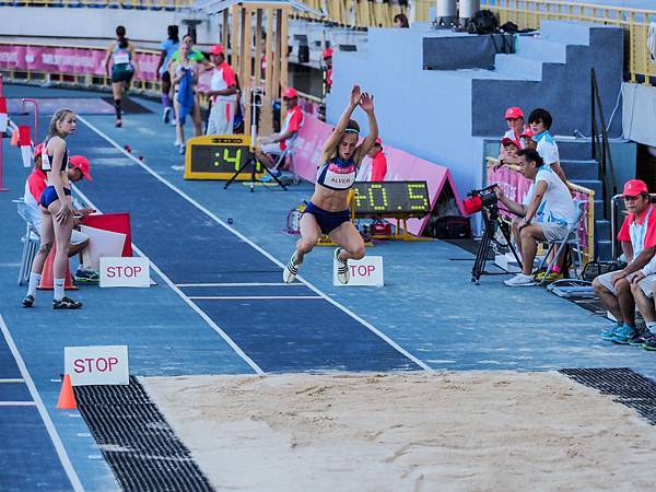 P8250689-4.jpg P8250689-4.jpg