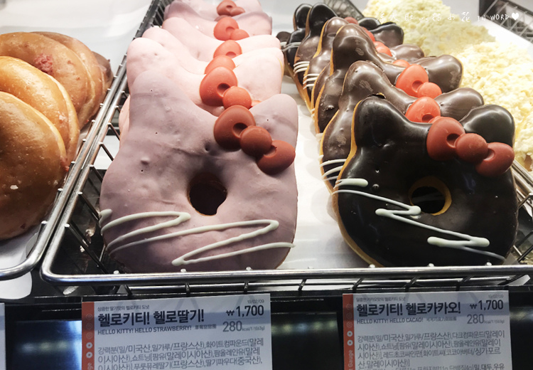 hellokitty2.jpg hellokitty2.jpg