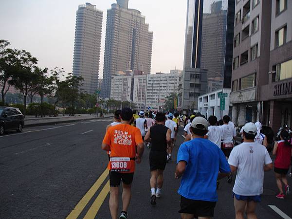 2013 Run to Love冬季公益路跑賽 (3).JPG