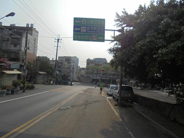 DSC07957(001).jpg DSC07957(001).jpg