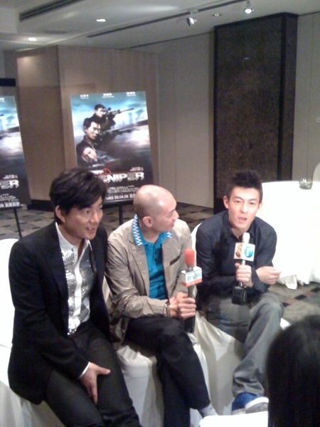 photo.jpg photo.jpg