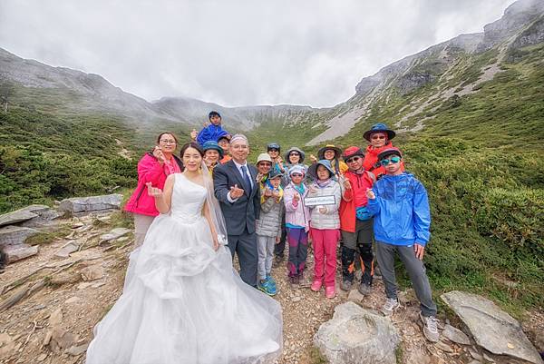 雪山其它(含獨照)共5張建議選3-4張_170821_0004.jpg 雪山其它(含獨照)共5張建議選3-4張_170821_0004.jpg