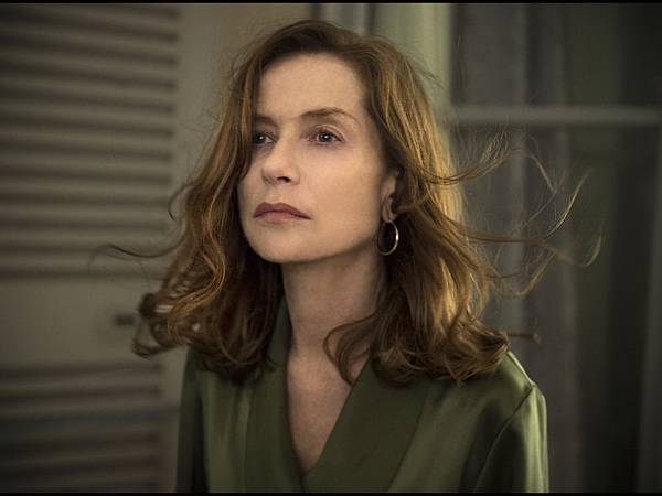 26-elle-isabelle-huppert.jpg