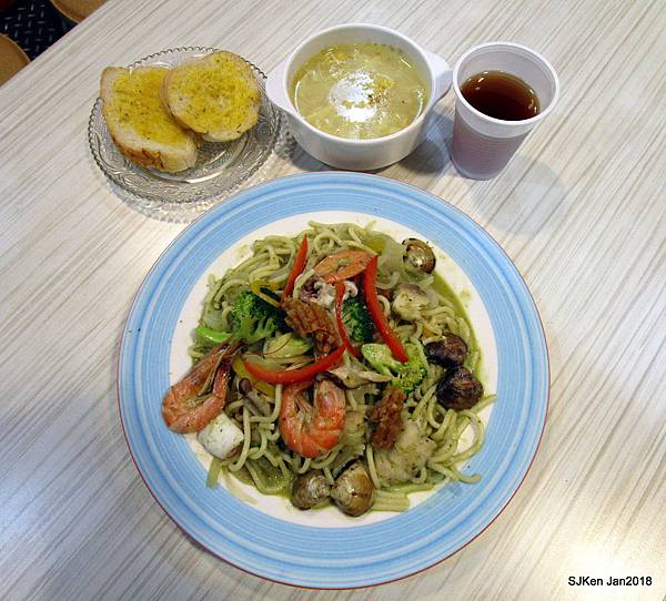 01-IMG_6881.JPG 01-IMG_6881.JPG