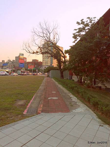 10-P_20180604_182732.jpg 10-P_20180604_182732.jpg