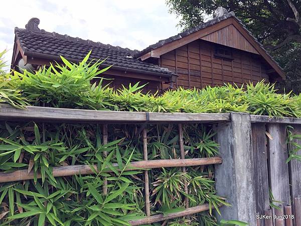 06-20180630_180701_0027.jpg 06-20180630_180701_0027.jpg