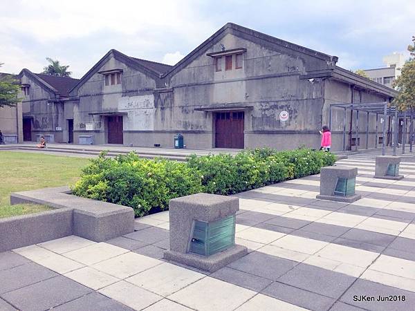 52-20180630_180701_0131.jpg 52-20180630_180701_0131.jpg