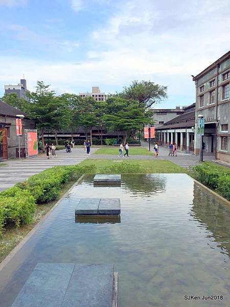 56-20180630_180701_0102.jpg 56-20180630_180701_0102.jpg