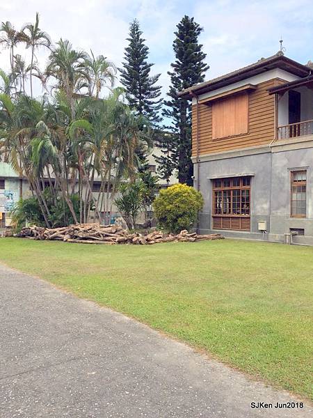 99-20180630_180701_0145.jpg 99-20180630_180701_0145.jpg