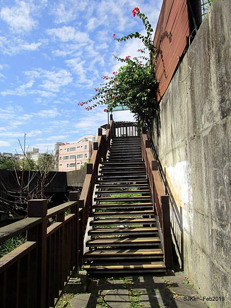 129-IMG_0396.JPG 129-IMG_0396.JPG