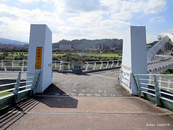 051-IMG_0674.JPG 051-IMG_0674.JPG