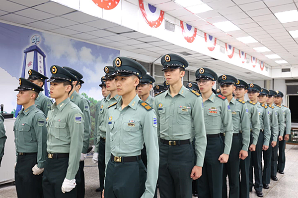 陸軍官校實習幹部肩飾演變史