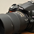 60mm micro鏡頭與D5000合影.jpg