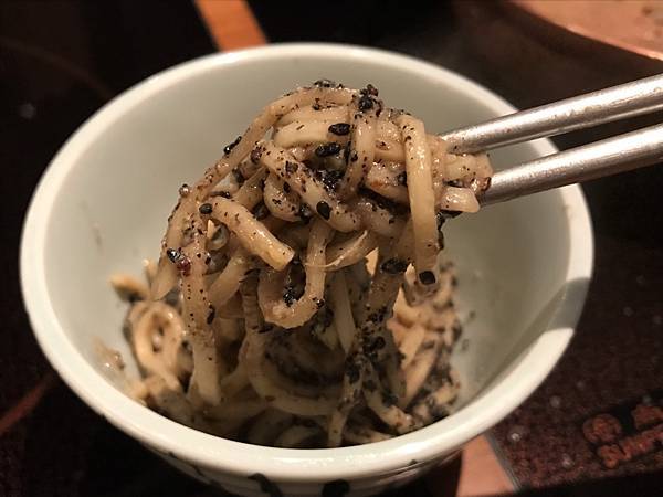 [食記] 台北 黑毛屋- 日本和牛擔擔鍋 夏季限定