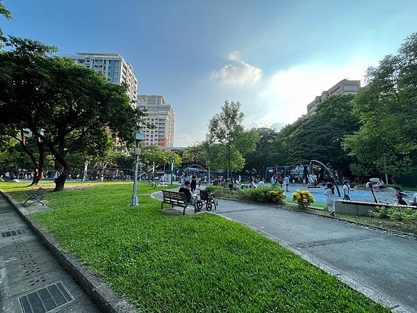 台北南萬華(加蚋仔)一日遊_10大景點、美食地圖推薦